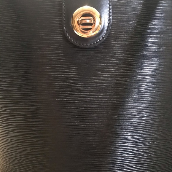 💕HP🍾 FIRM EUC Louis Vuitton Vintage Cluny Bucket #VI0965 - Picture 5 of 16